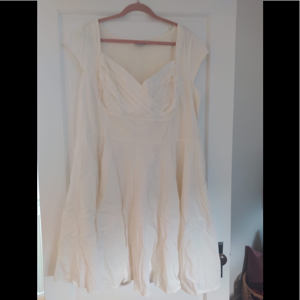 Custom eShakti White Sundress☀️